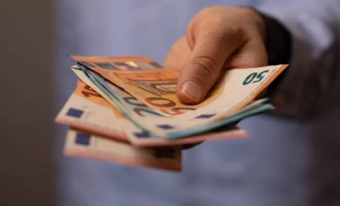Σχέδιο €1,5 εκατ. για νέες οικογένειες – Πακέτο παροχών αξίας €1.000 ανά παιδί και κατ’ οίκον στήριξη